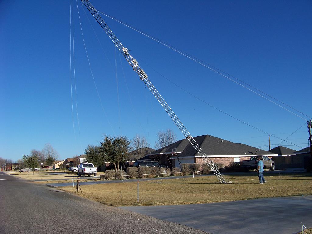 2009-03-30 Kodak 081.jpg - Frame 2 as it builds speed. The truck hasn't even pulled forward.